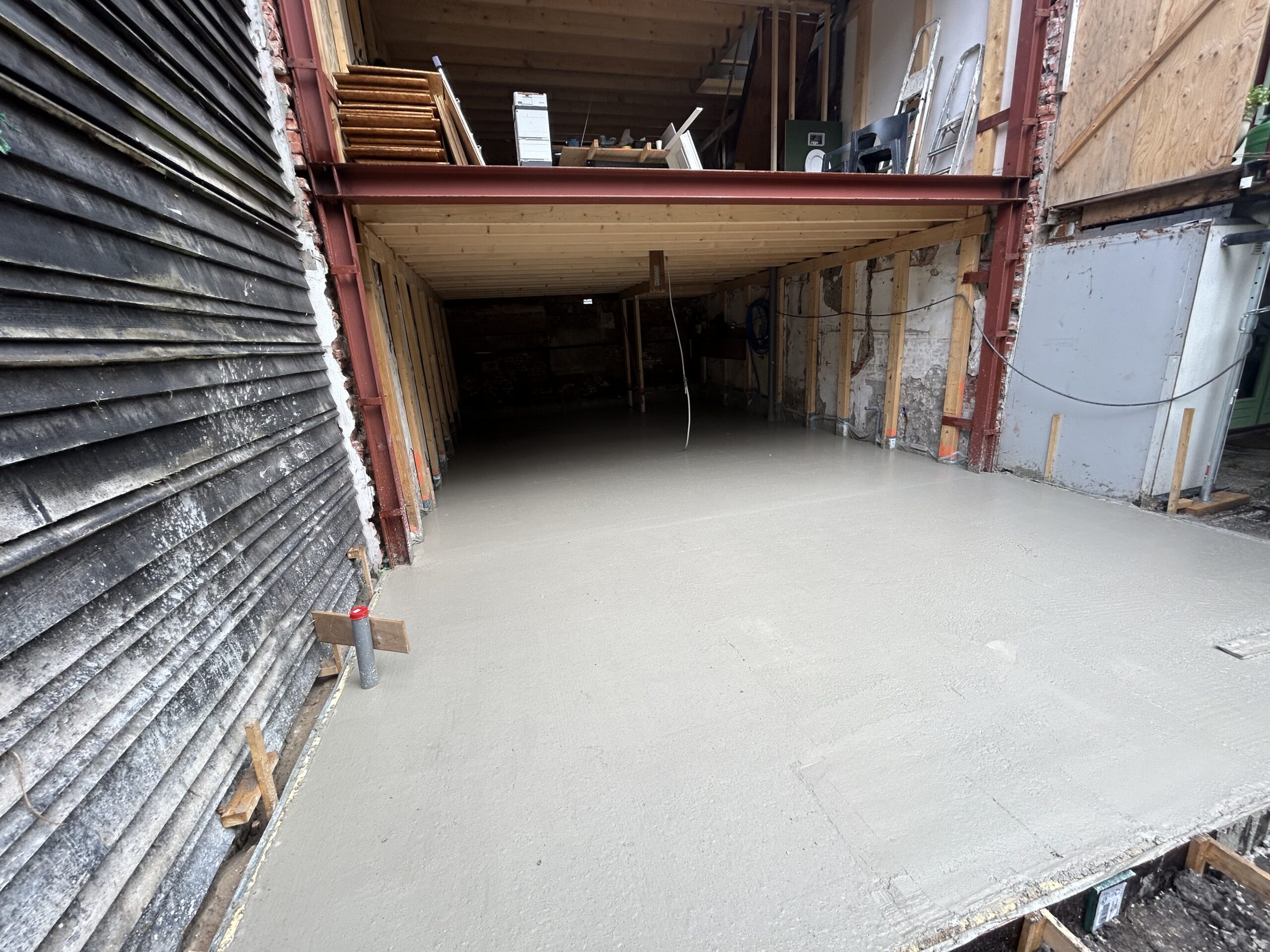 Fundering en constructie van uitbouw Fundering en constructie van uitbouw scaled